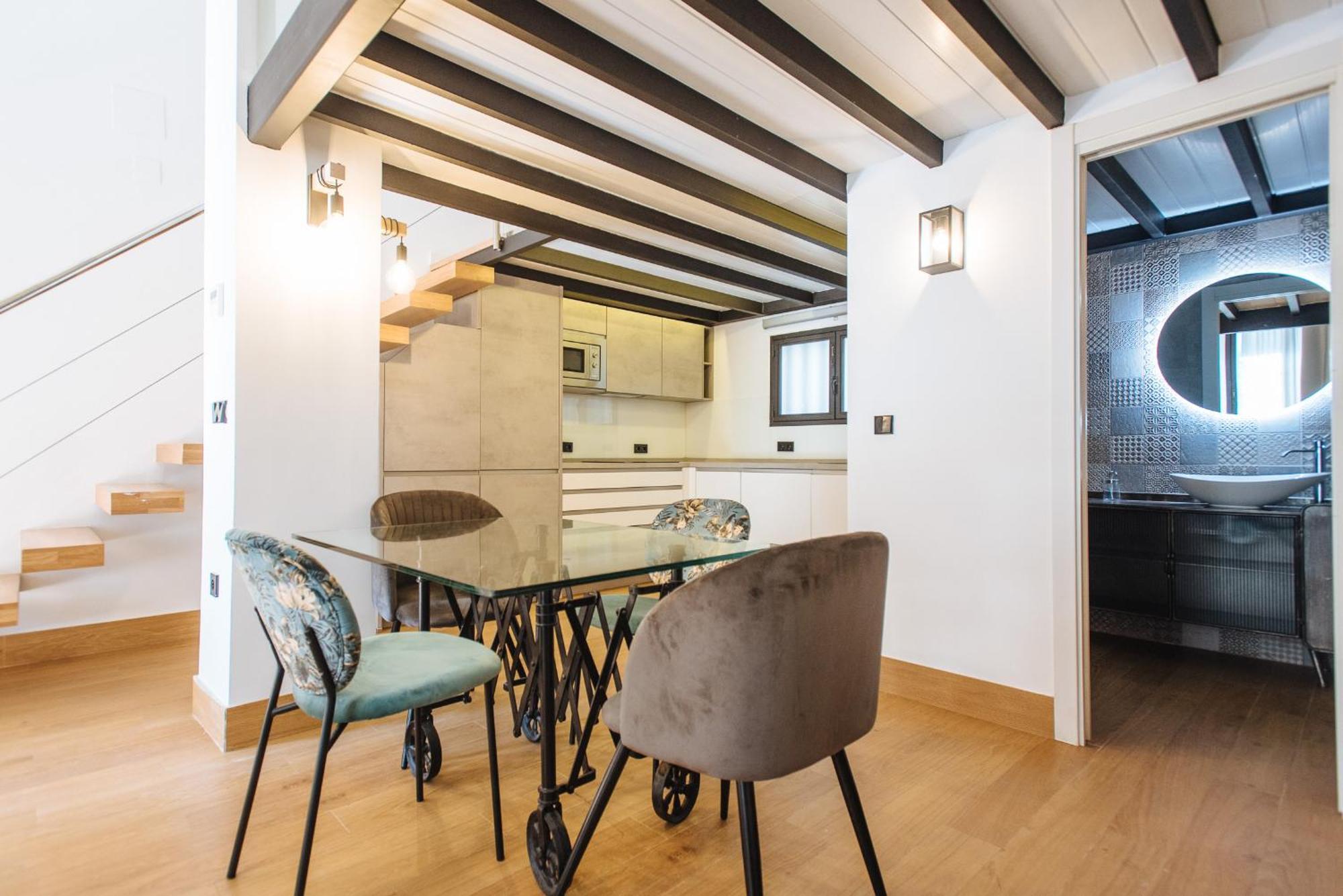 Loft Patricia Nervion Lägenhet Sevilla Exteriör bild