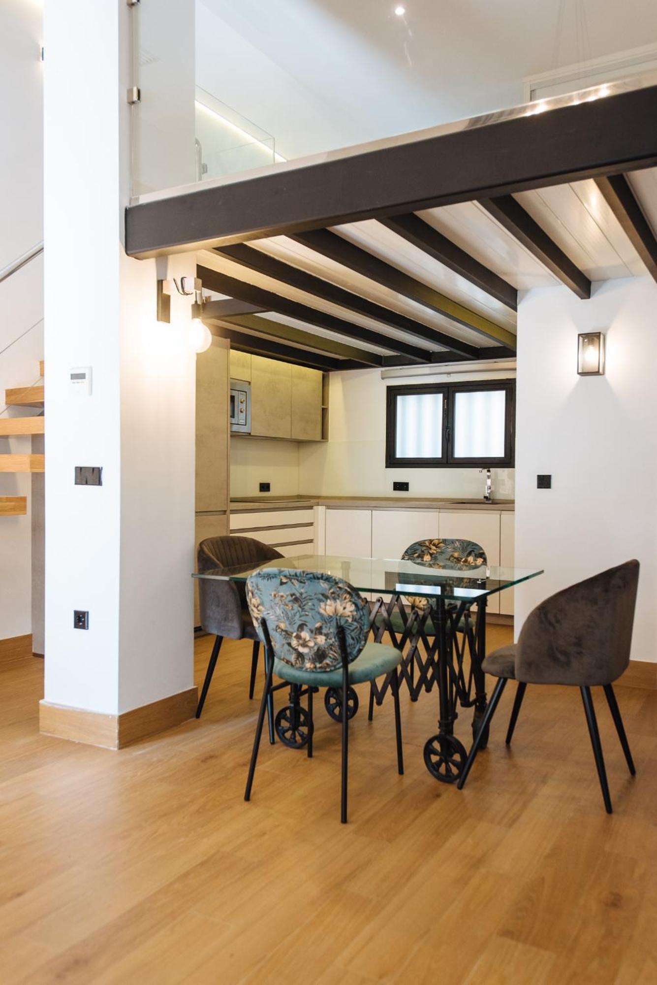 Loft Patricia Nervion Lägenhet Sevilla Exteriör bild